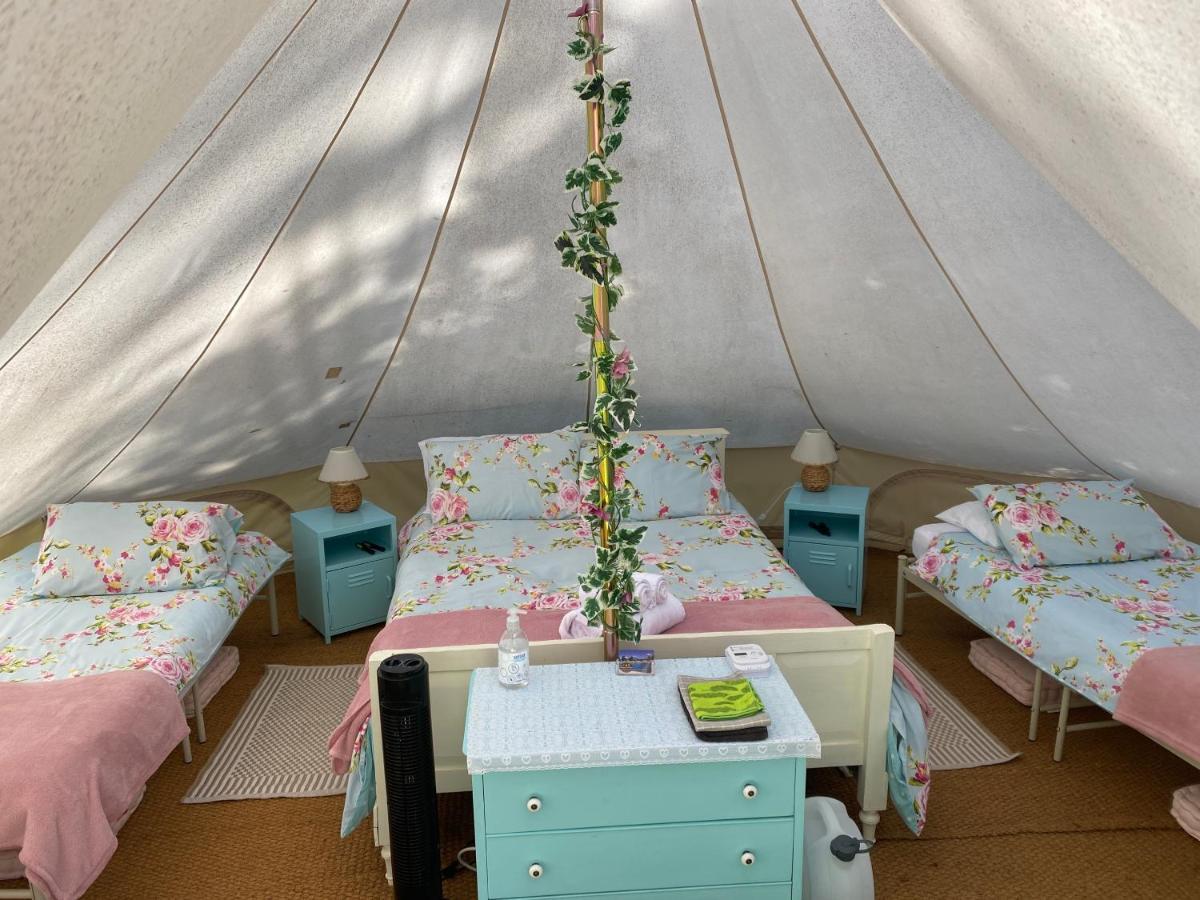 Fonclaire Holidays Glamping 'Luxury Camping' Blond 外观 照片